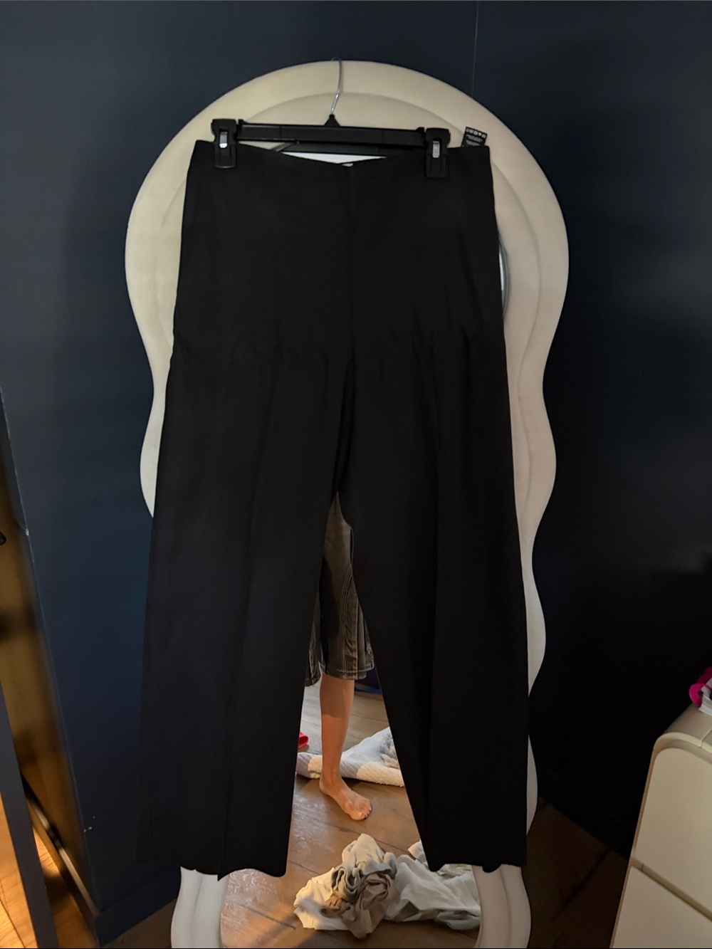 Women’s linen Aritzia Black Dress Pants - Classic Straight Fit